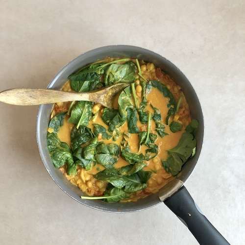Curry de Pois Chiches – Épinards – Curcuma